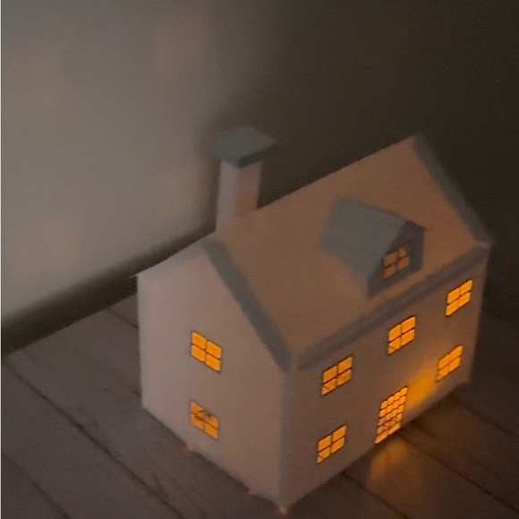 Dollhouse , model House - Picture 4 of 4